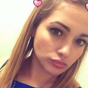 Meet your Posher, Yomayra